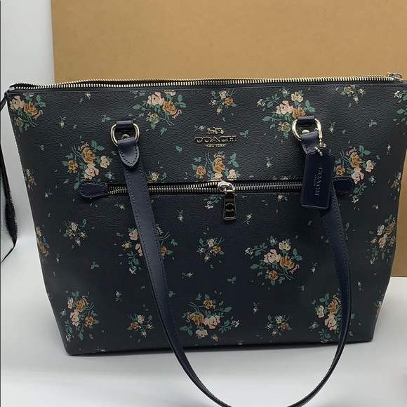 COACH GALLERY TOTE ROSE BOUQUET - Picture 16 of 16